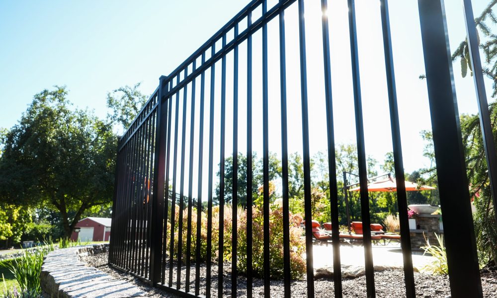 Aluminum Fencing with Solar Caps